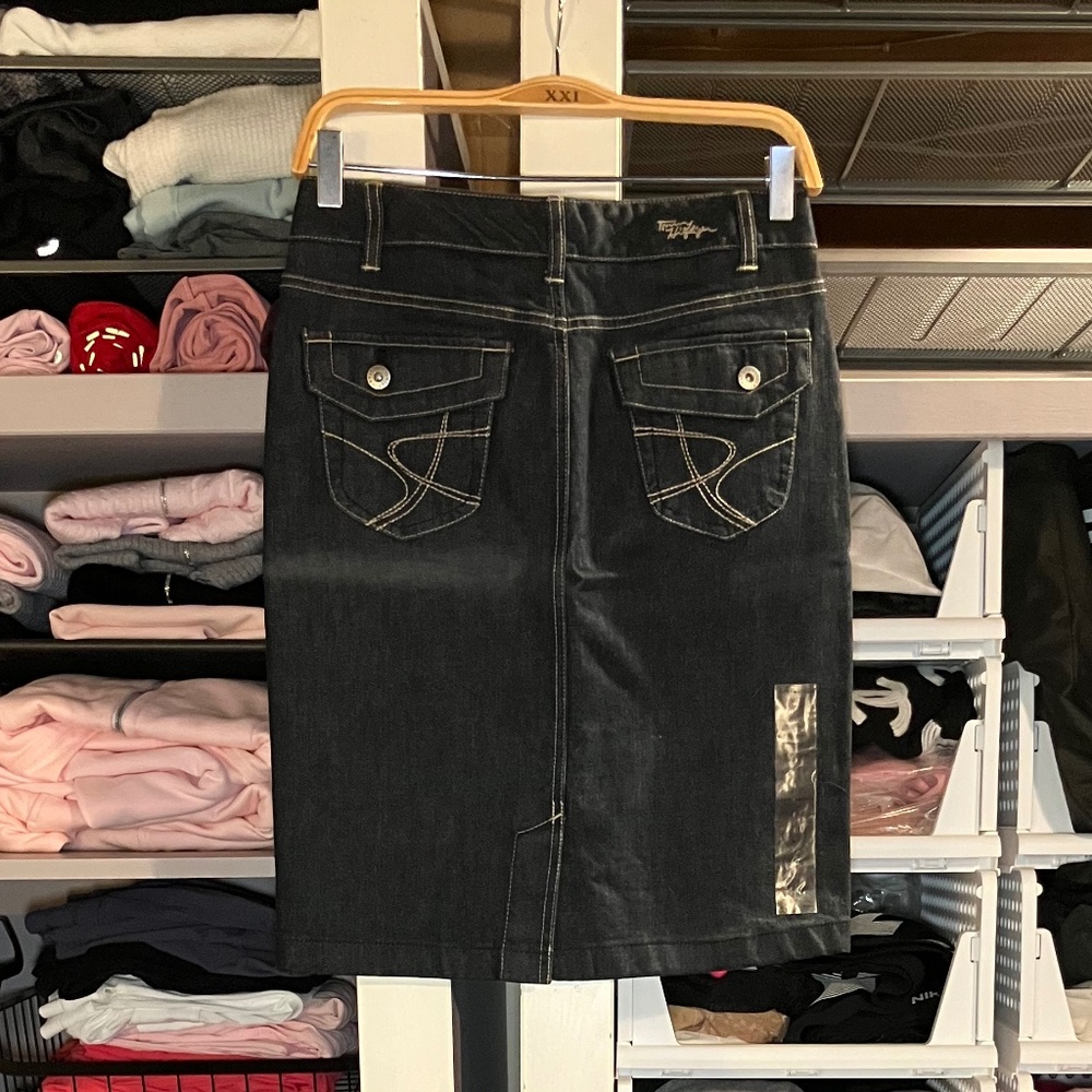 NWT Tommy Hilfiger Dark Blue Denim Jean Skirt